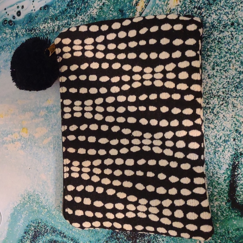 Zipper pouch